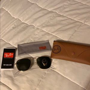 Ray-Ban 3857 FRANK Sunglasses. BRAND NEW!